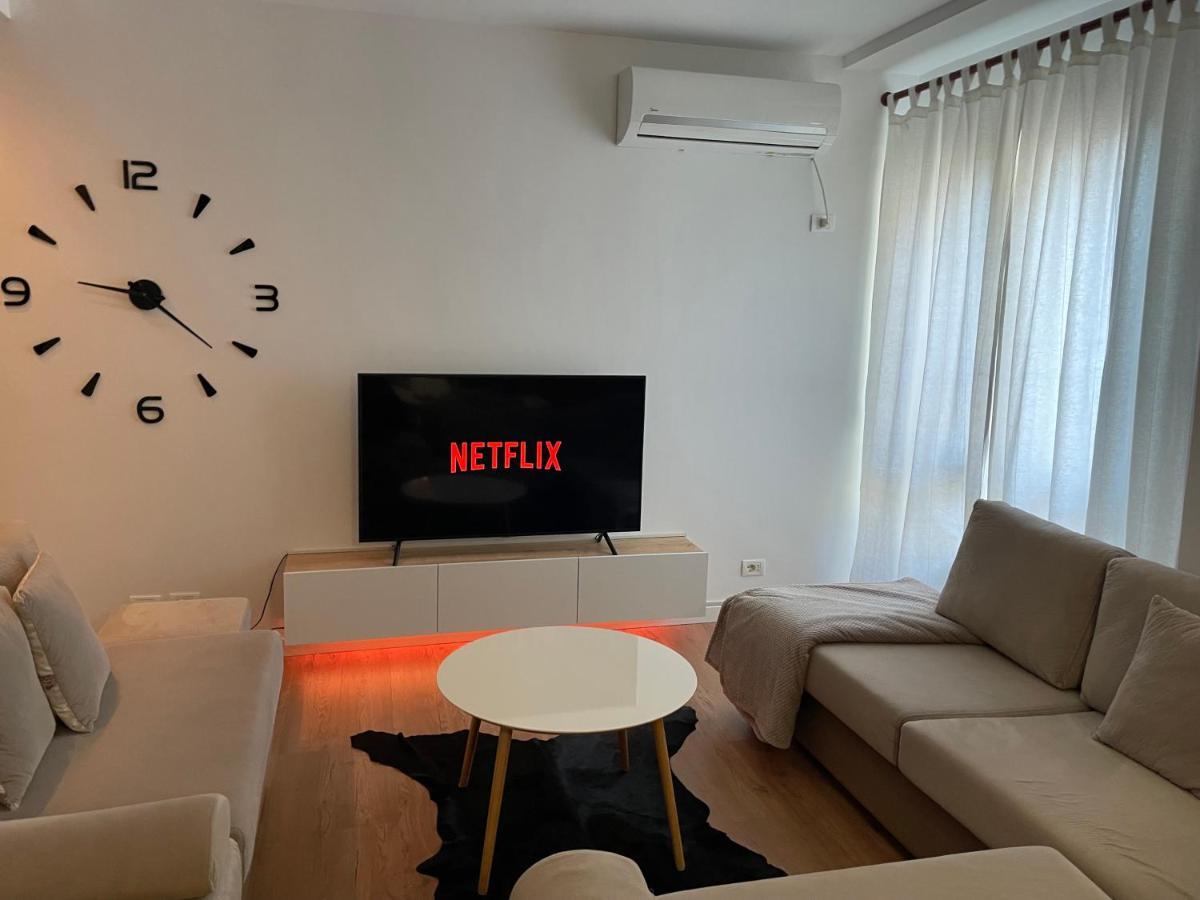 Proper Apartment 1 Tirana Buitenkant foto