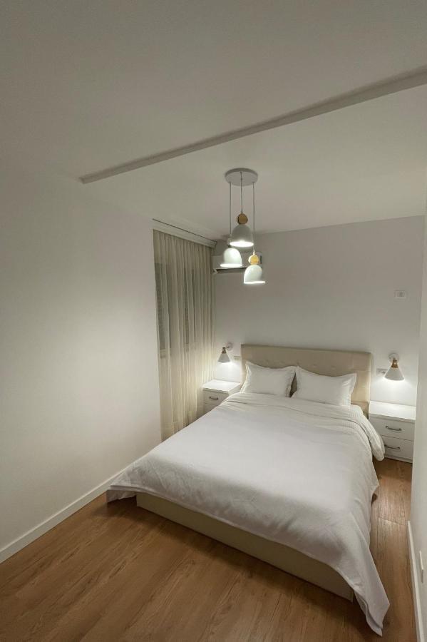 Proper Apartment 1 Tirana Buitenkant foto